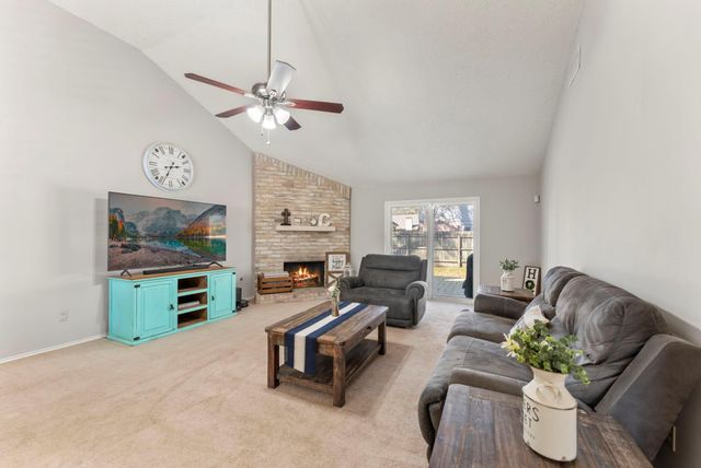 43 Country Forest Court, The Woodlands, TX 77380