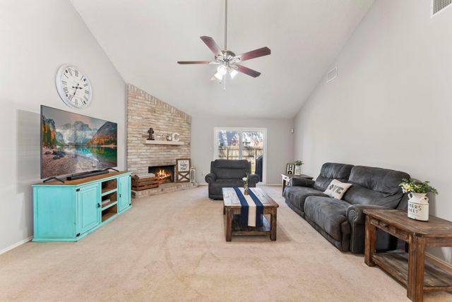 43 Country Forest Court, The Woodlands, TX 77380