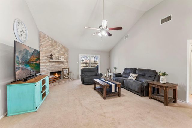 43 Country Forest Court, The Woodlands, TX 77380