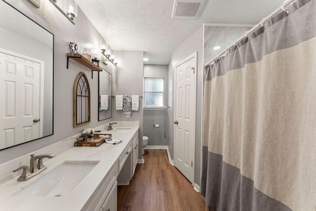 43 Country Forest Court, The Woodlands, TX 77380