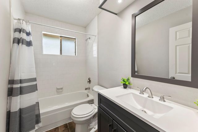 43 Country Forest Court, The Woodlands, TX 77380