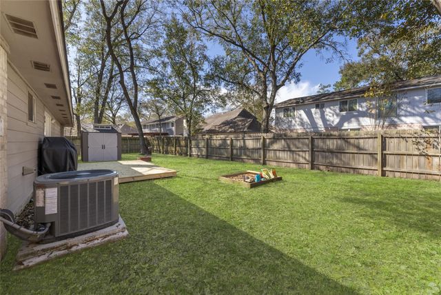 43 Country Forest Court, The Woodlands, TX 77380