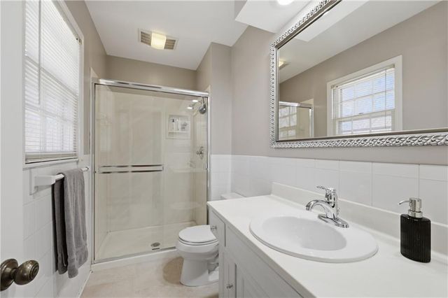 8108 W 72nd Street, Overland Park, KS 66204