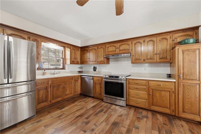 8108 W 72nd Street, Overland Park, KS 66204