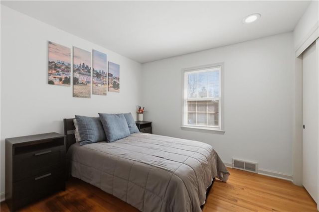 8108 W 72nd Street, Overland Park, KS 66204