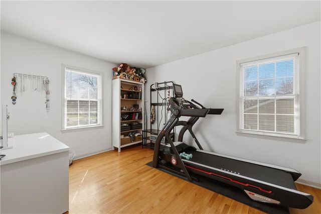 8108 W 72nd Street, Overland Park, KS 66204