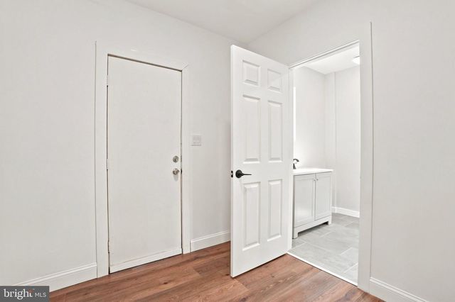 1724 S 4TH ST, Philadelphia, PA 19148