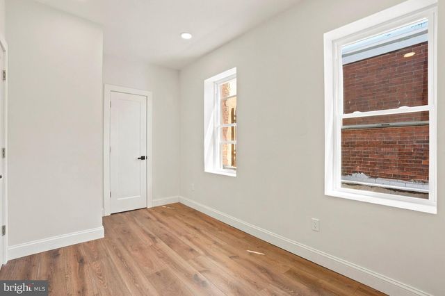 1724 S 4TH ST, Philadelphia, PA 19148