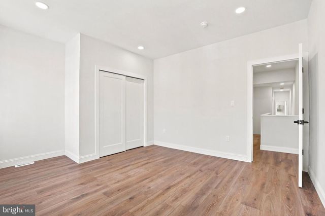 1724 S 4TH ST, Philadelphia, PA 19148