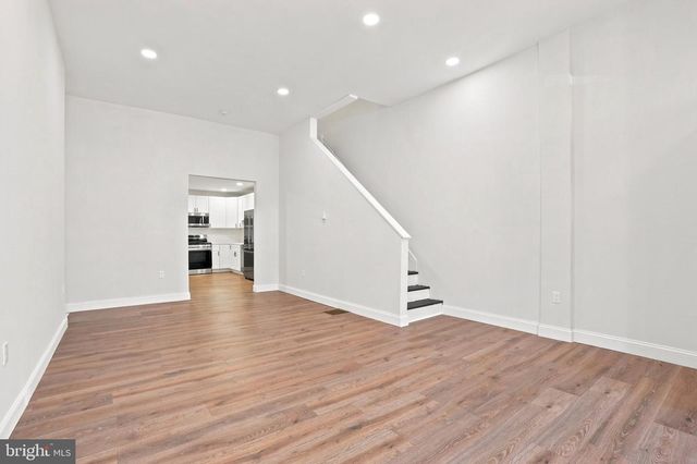 1724 S 4TH ST, Philadelphia, PA 19148