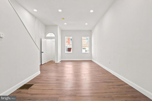 1724 S 4TH ST, Philadelphia, PA 19148
