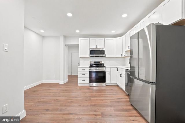 1724 S 4TH ST, Philadelphia, PA 19148
