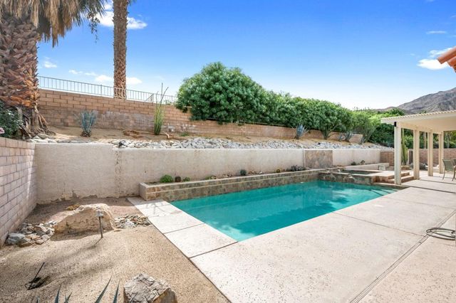109 Chelsea Circle, Palm Desert, CA 92260
