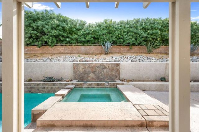 109 Chelsea Circle, Palm Desert, CA 92260