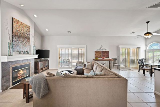 109 Chelsea Circle, Palm Desert, CA 92260