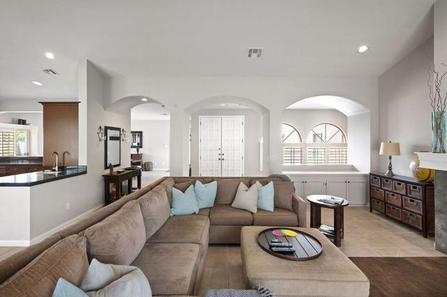 109 Chelsea Circle, Palm Desert, CA 92260