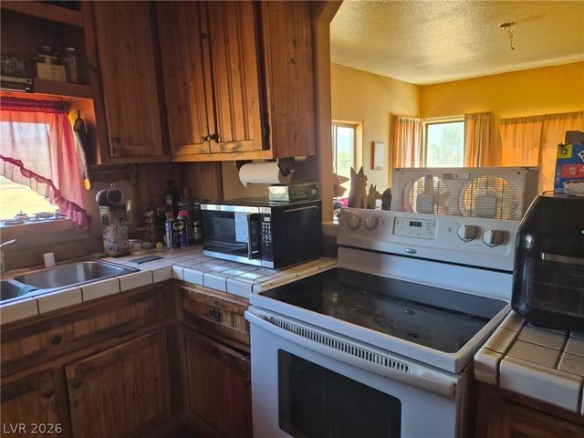 1480 Landmark Avenue, Pahrump, NV 89060