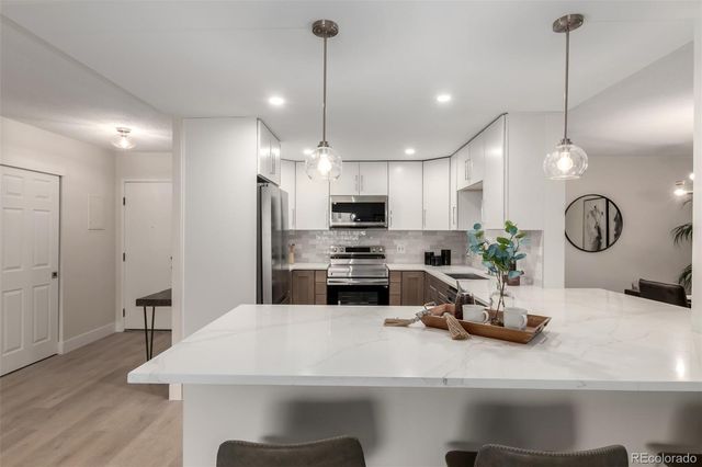 13609 E Cornell Avenue 208, Aurora, CO 80014