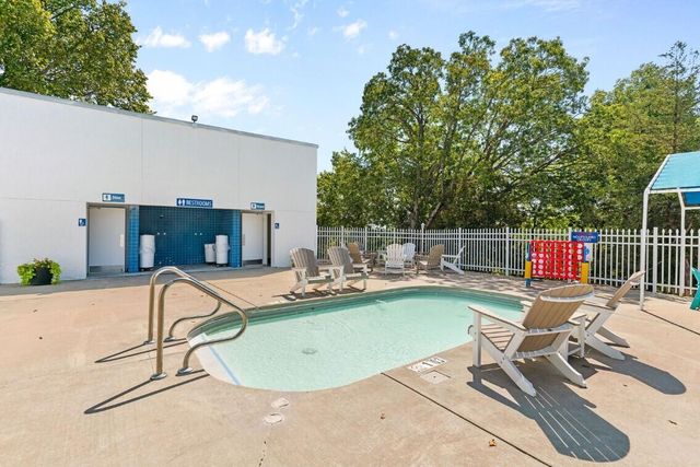 35 Mocking Jay Lane 111, Kimberling City, MO 65686