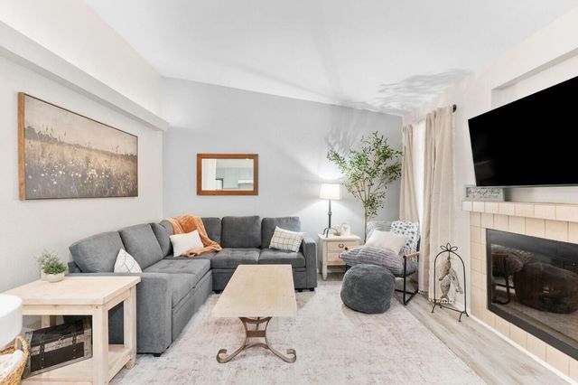 35 Mocking Jay Lane 111, Kimberling City, MO 65686