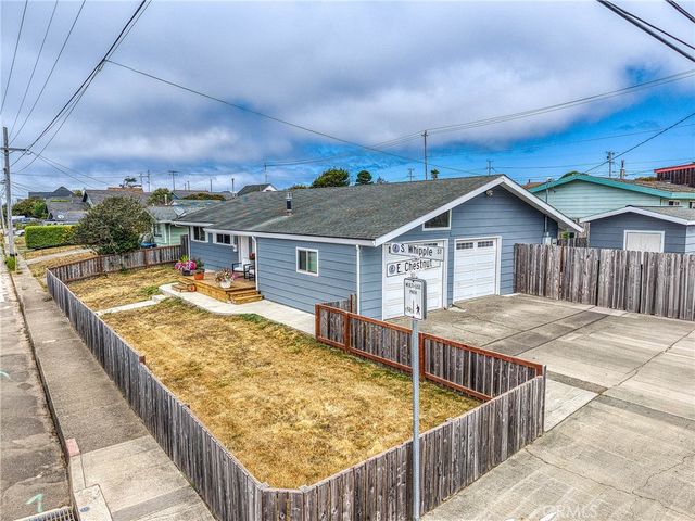 494 S Whipple Street, Fort Bragg, CA 95437