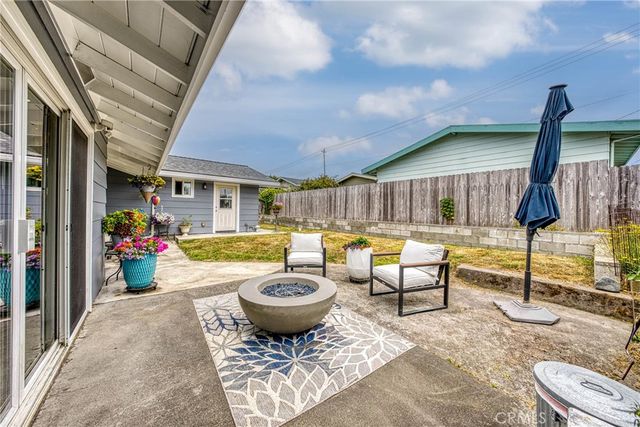 494 S Whipple Street, Fort Bragg, CA 95437