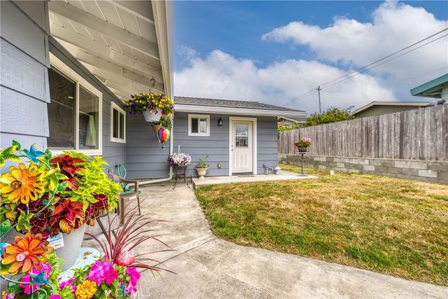 494 S Whipple Street, Fort Bragg, CA 95437