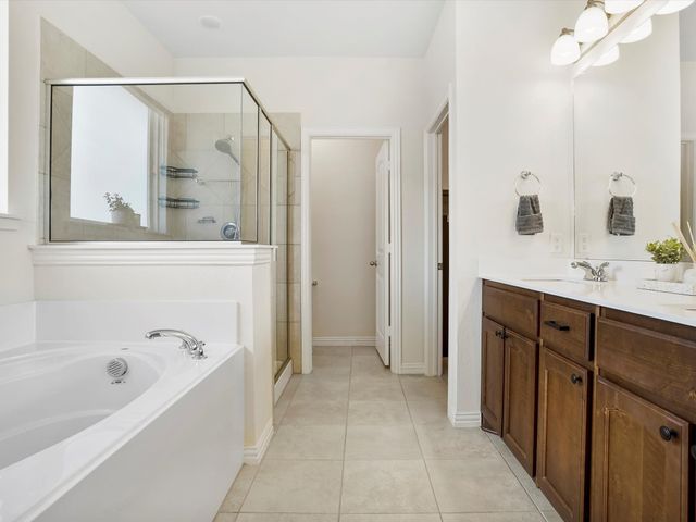 173 Meadow Vista Drive, Rhome, TX 76078