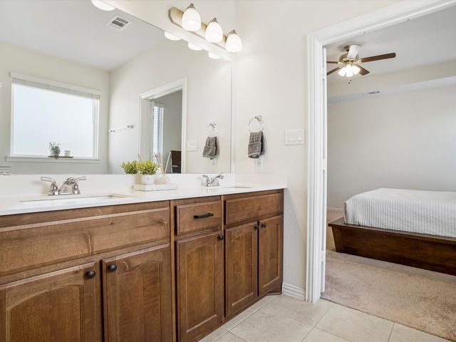 173 Meadow Vista Drive, Rhome, TX 76078