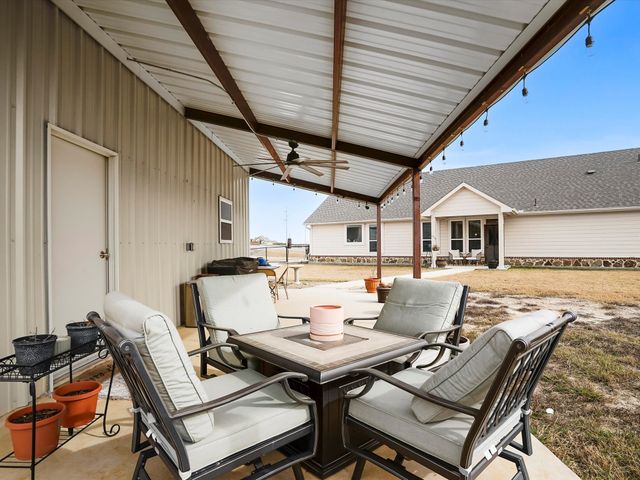 173 Meadow Vista Drive, Rhome, TX 76078