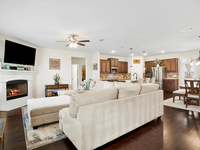 173 Meadow Vista Drive, Rhome, TX 76078