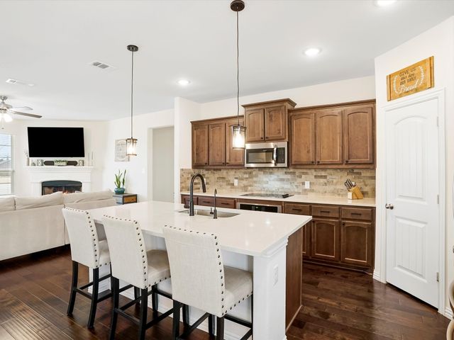 173 Meadow Vista Drive, Rhome, TX 76078