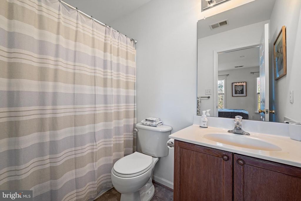 Image 45 of property listing at 26 STONEWAY CT, Charles Town, WV 25414