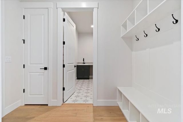 10764 W Barnbougle Ln, Kuna, ID 83634