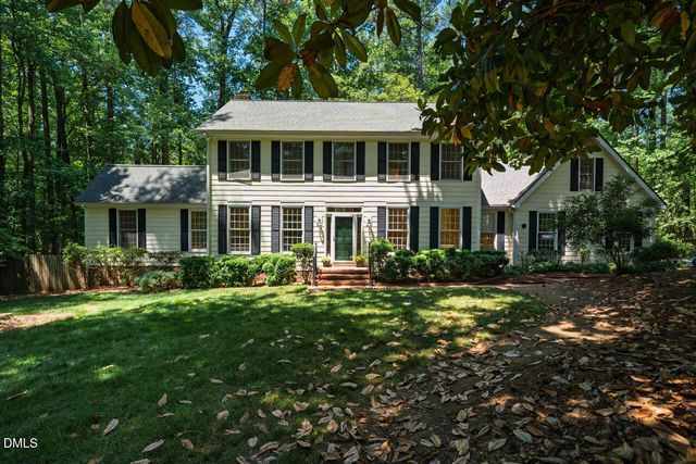 2 Foxridge Road, Chapel Hill, NC 27514