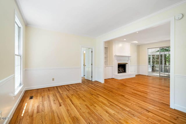 2 Foxridge Road, Chapel Hill, NC 27514