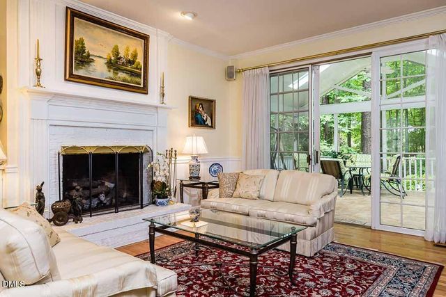 2 Foxridge Road, Chapel Hill, NC 27514