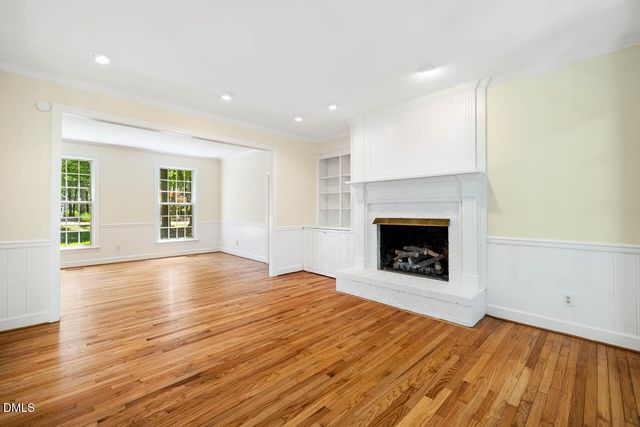 2 Foxridge Road, Chapel Hill, NC 27514