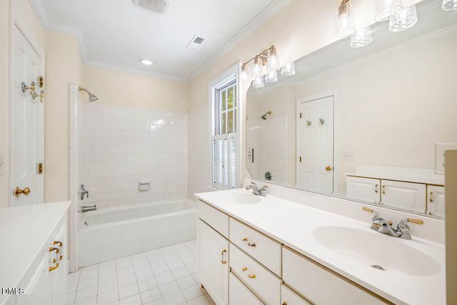 2 Foxridge Road, Chapel Hill, NC 27514