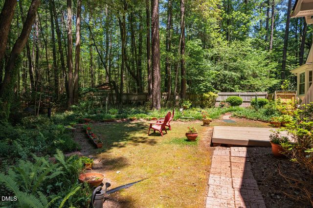 2 Foxridge Road, Chapel Hill, NC 27514