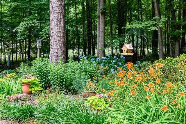 2 Foxridge Road, Chapel Hill, NC 27514