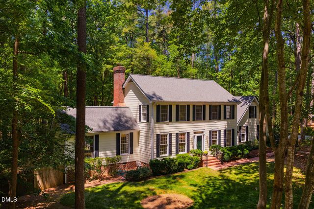 2 Foxridge Road, Chapel Hill, NC 27514