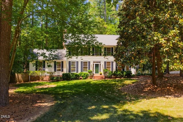2 Foxridge Road, Chapel Hill, NC 27514