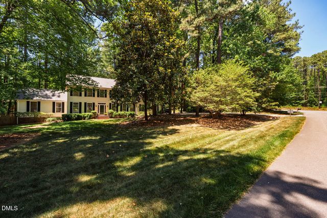2 Foxridge Road, Chapel Hill, NC 27514