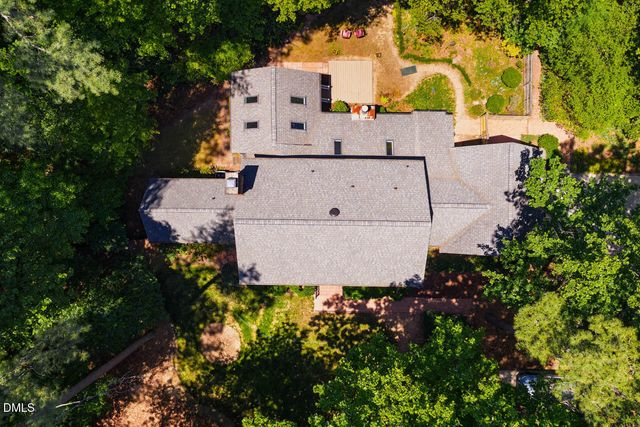 2 Foxridge Road, Chapel Hill, NC 27514