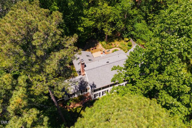 2 Foxridge Road, Chapel Hill, NC 27514