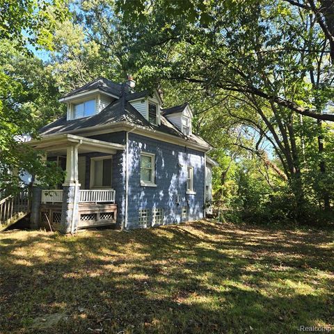 13940 Dolphin Street, Detroit, MI 48223