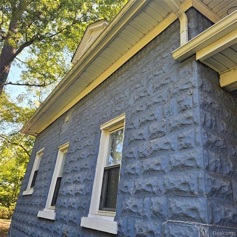 13940 Dolphin Street, Detroit, MI 48223
