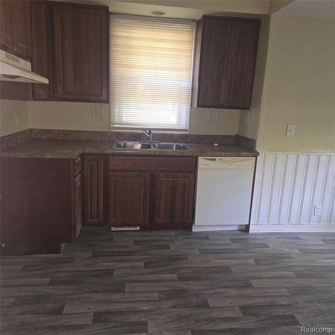 13940 Dolphin Street, Detroit, MI 48223