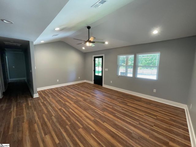 2611 Anderson Highway, Williamston, SC 29697